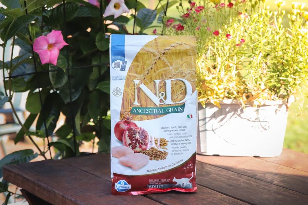 Farmina Natural & Delicious Chicken & Ancestral Low-Grain Formula Dry Cat Food