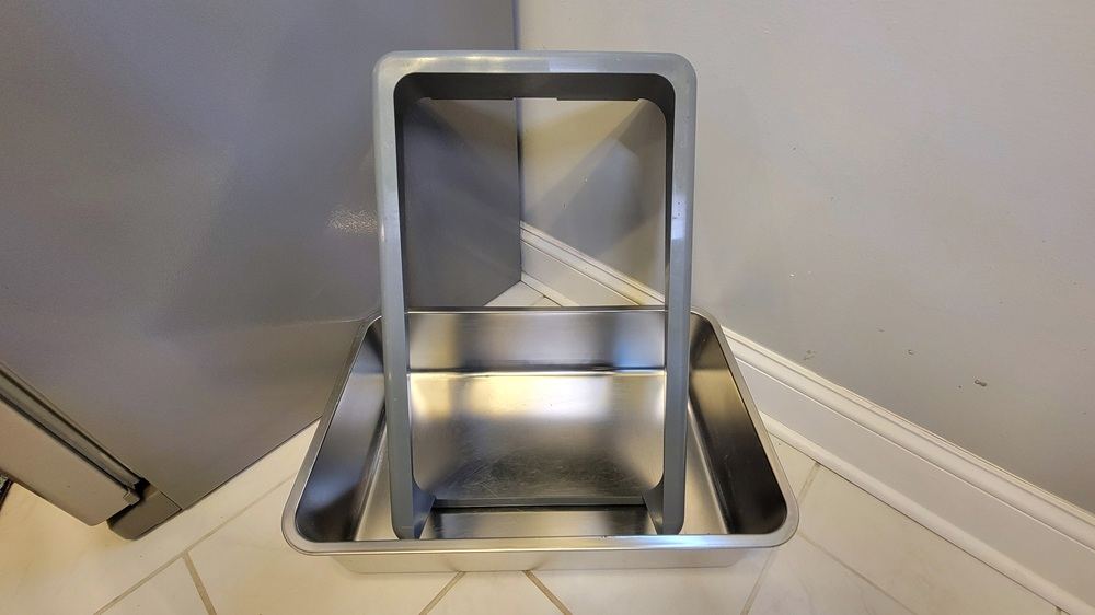 iPrimio Stainless Steel Enclosed Litter Box